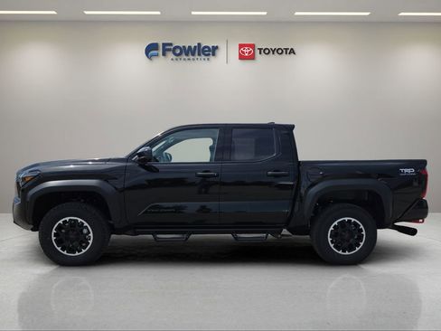 New 2026 Toyota Tacoma TRD Off-Road AWD/4WD image 4