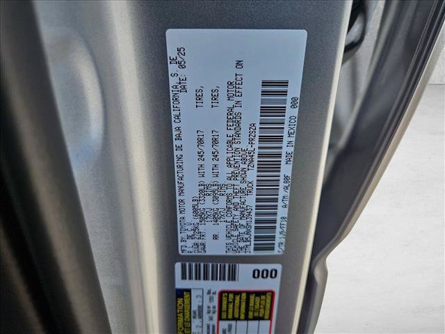 Used 2025 Toyota Tacoma SR5 AWD/4WD image 22