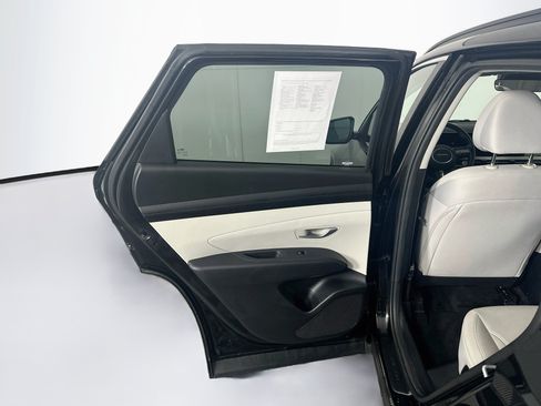 Used 2025 Hyundai Tucson SEL FWD image 25
