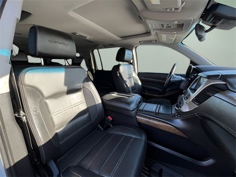 Used 2019 GMC Yukon XL Denali image 39