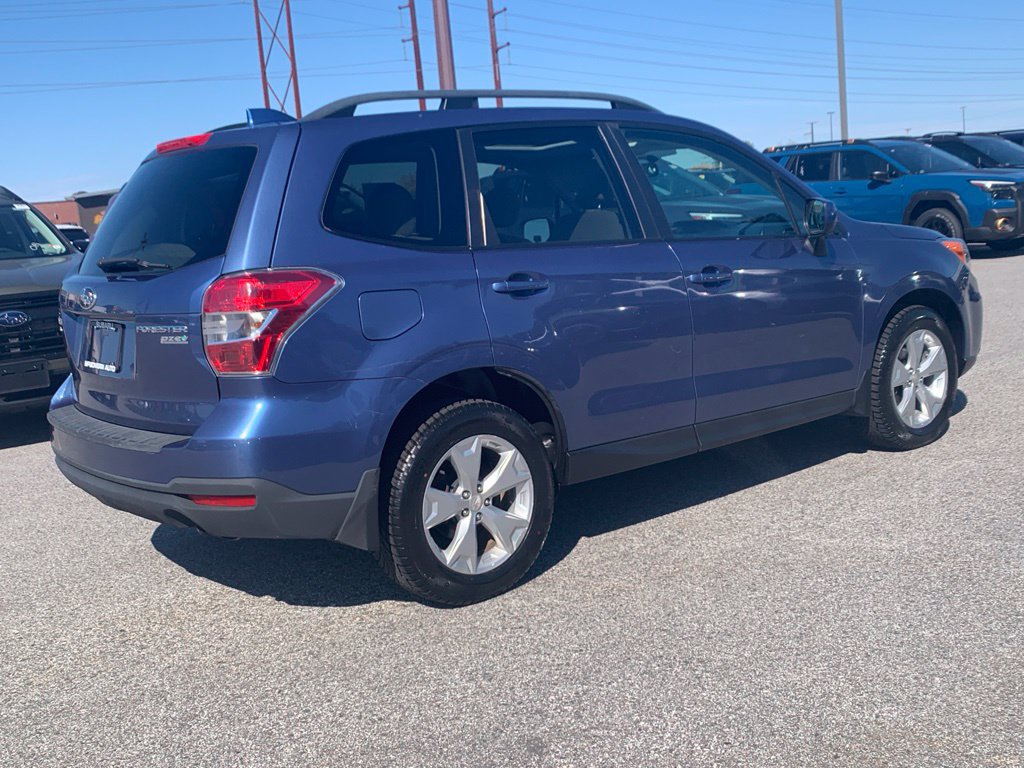 Used 2016 Subaru Forester 2.5i Premium AWD/4WD image 5