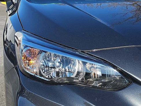 Used 2019 Subaru Impreza 2.0i Premium image 9