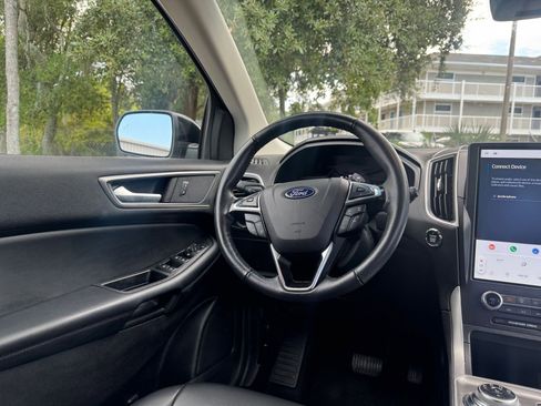 Used 2024 Ford Edge SEL image 33