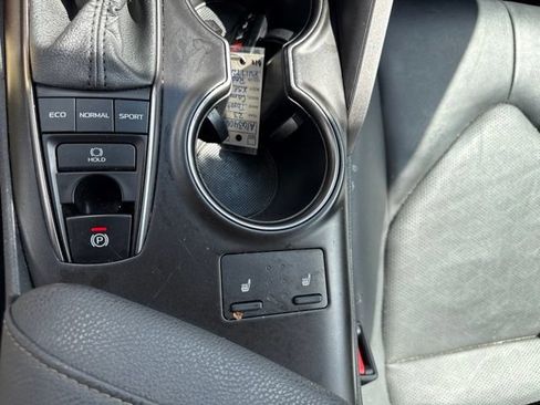 Used 2023 Toyota Camry XSE FWD image 22