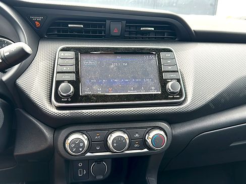 Used 2025 Nissan Kicks Play S w/ Interior Electronics Package image 27