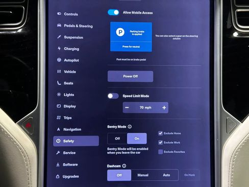 Used 2017 Tesla Model X 75D image 41