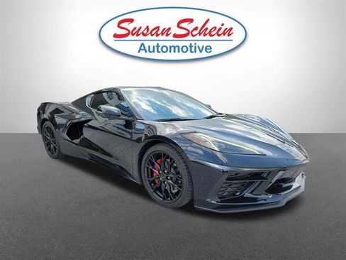 Used 2023 Chevrolet Corvette Stingray Coupe w/ 1LT RWD image 21