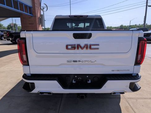 Used 2023 GMC Sierra 1500 Denali w/ Denali Reserve Package AWD/4WD image 8