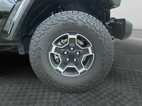 Used 2023 Jeep Gladiator Mojave w/ Cold Weather Group AWD/4WD image 14