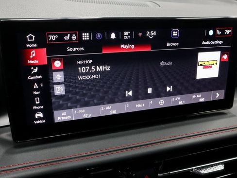 Used 2024 Dodge Hornet GT image 3