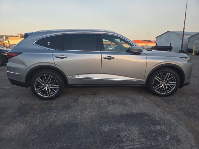 Certified 2024 Acura MDX w/ Advance Package AWD/4WD image 9