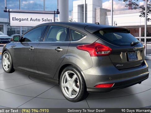 Used 2017 Ford Focus Titanium image 7