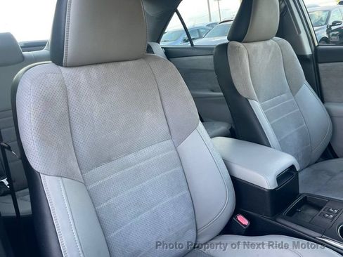 Used 2016 Toyota Camry XSE w/ Moonroof Package FWD image 12