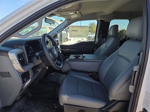 New 2024 Ford F550 4x4 SuperCab Super Duty image 15