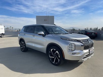 Used 2024 Mitsubishi Outlander SE Black Edition