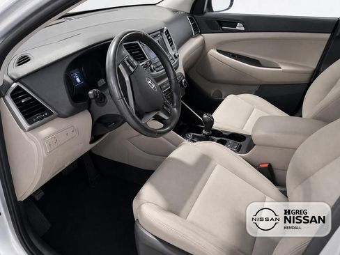 Used 2017 Hyundai Tucson Sport AWD/4WD image 5