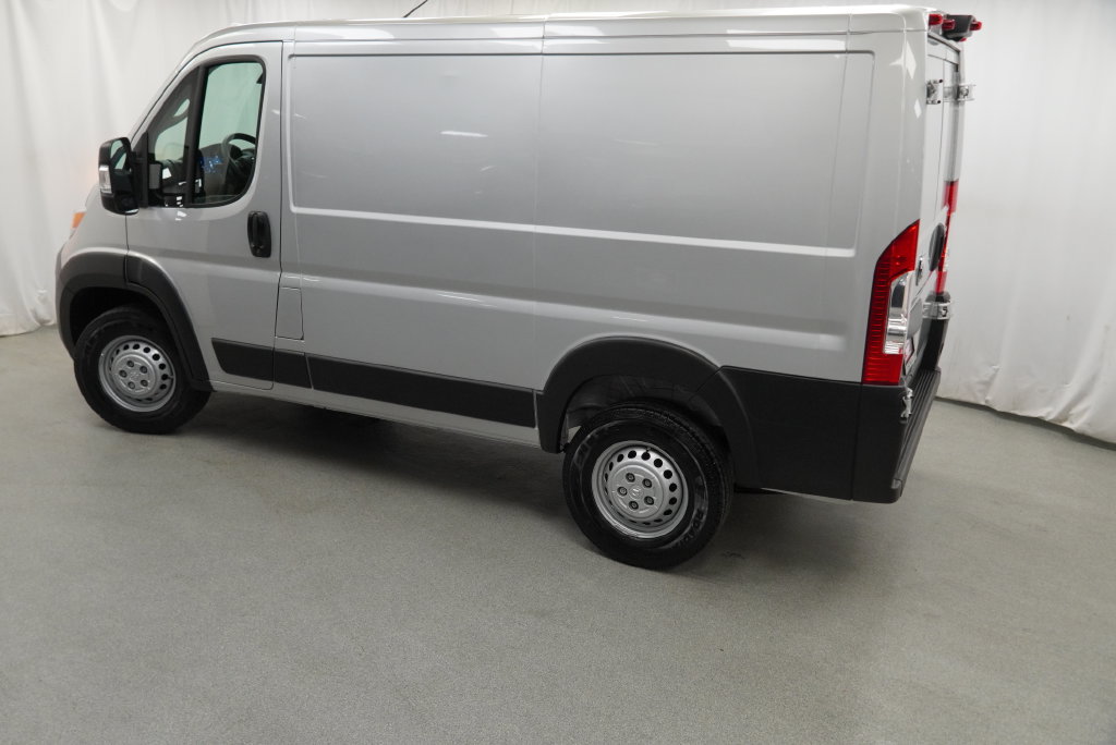 Used 2025 RAM ProMaster 1500 w/ Premium Convenience Group FWD image 6