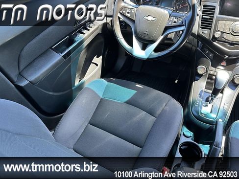 Used 2014 Chevrolet Cruze LT w/ RS Package FWD image 15