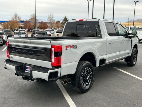 Certified 2025 Ford F350 Platinum w/ FX4 Off-Road Package image 8