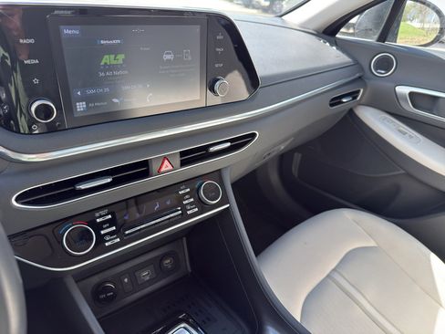 Used 2021 Hyundai Sonata SEL w/ Winter Weather Package FWD image 18