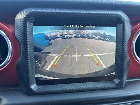 Used 2020 Jeep Wrangler Rubicon w/ LED Lighting Group AWD/4WD image 28