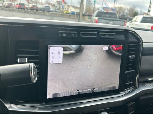 Used 2024 Ford F250 Lariat w/ Chrome Package image 38