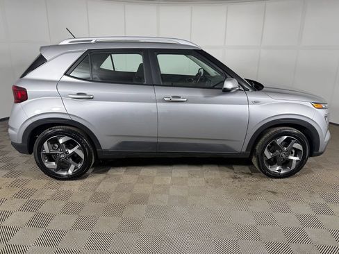 Certified 2026 Hyundai Venue SEL FWD image 14