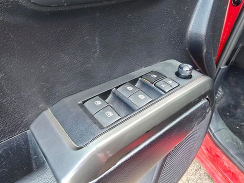 Used 2021 Toyota Tacoma TRD Off-Road image 29