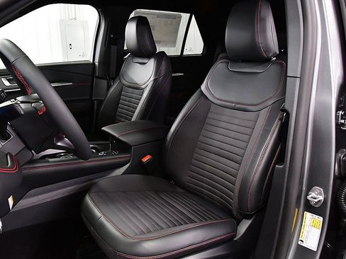 New 2026 Ford Explorer ST-Line w/ ST-Line Street Pack image 28