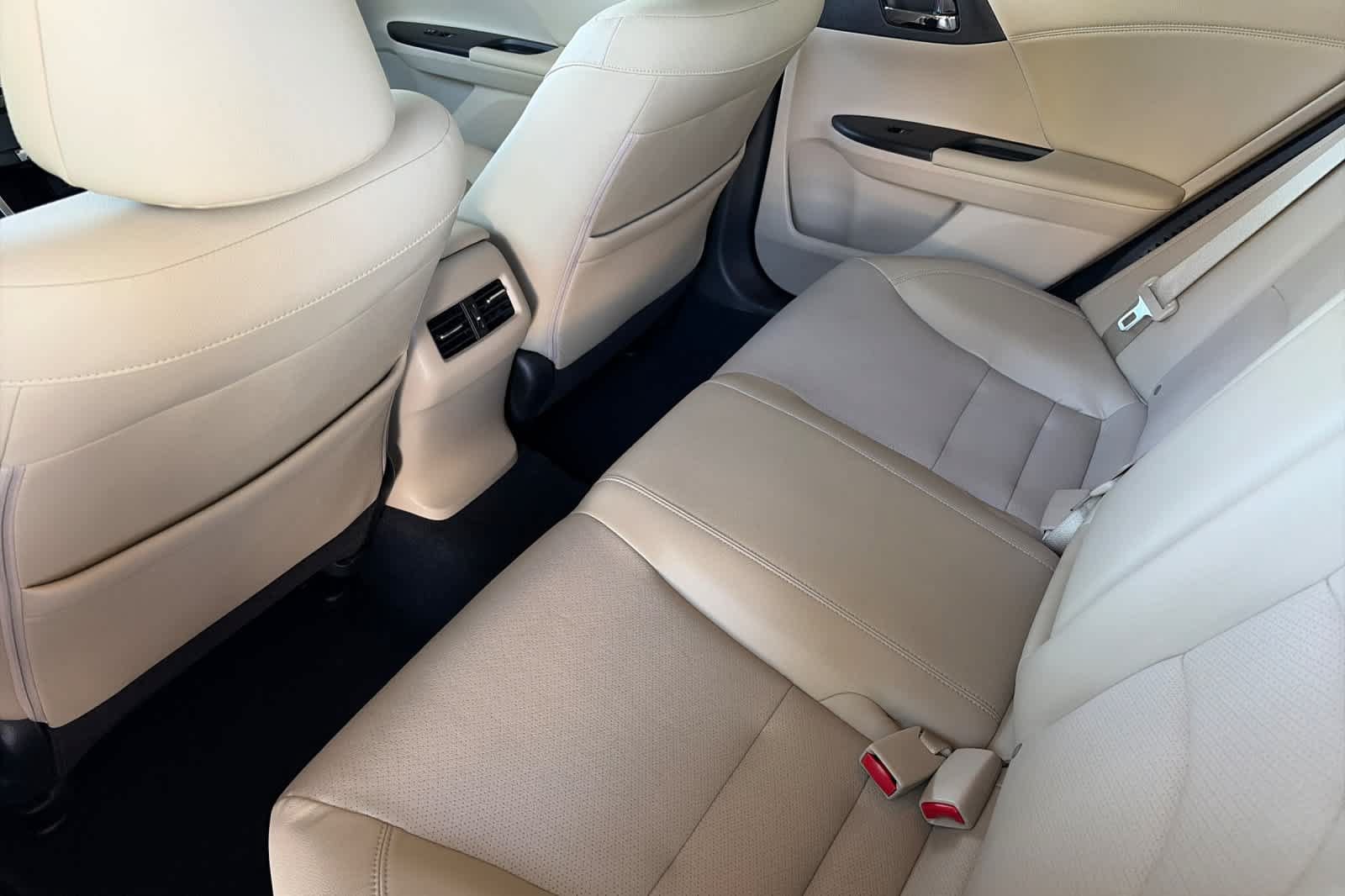Used 2015 Honda Accord EX-L image 4