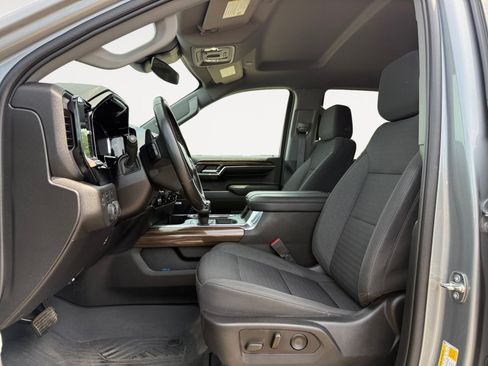 Used 2023 Chevrolet Silverado 1500 RST AWD/4WD image 9