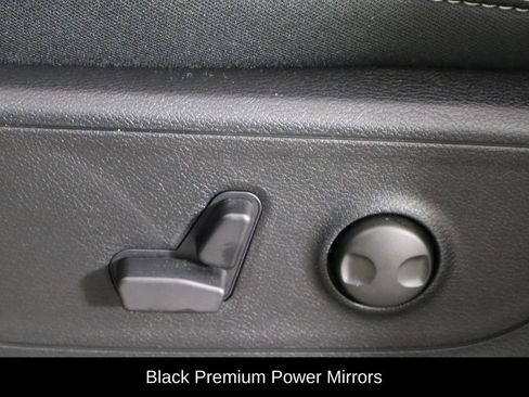 New 2026 RAM 1500 4x4 Crew Cab image 23