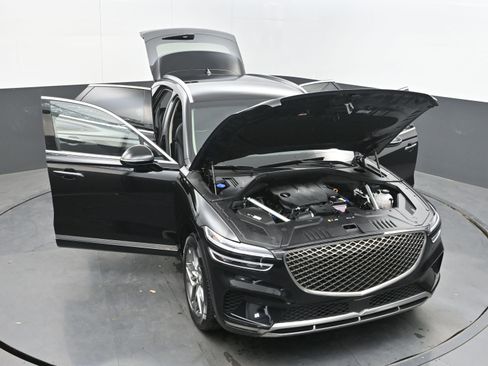 Used 2025 Genesis GV70 2.5T AWD/4WD image 40