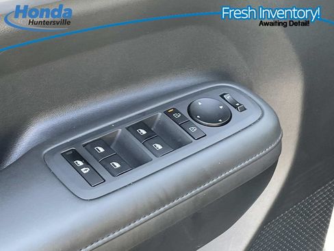 Used 2025 Hyundai Santa Fe SEL FWD image 21
