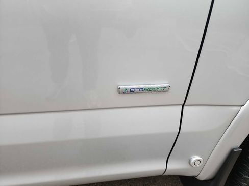 Used 2017 Ford F150 Platinum w/ Equipment Group 701A Luxury image 16