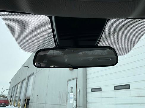 Used 2025 Nissan Altima 2.5 SV image 18