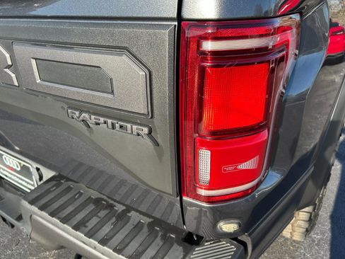 Used 2019 Ford F150 Raptor w/ Equipment Group 802A Luxury image 10