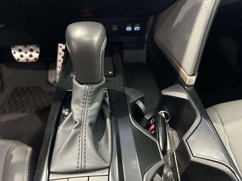 Used 2025 Toyota Camry SE w/ Convenience Package FWD image 26