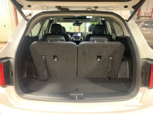 Used 2023 Kia Sorento SX image 29