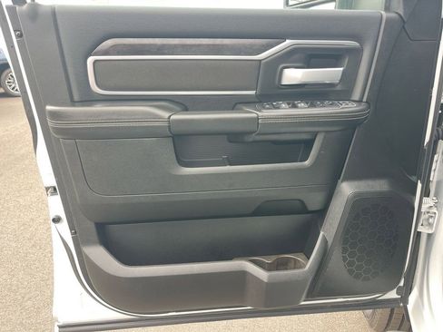 Used 2024 RAM 2500 Big Horn image 24