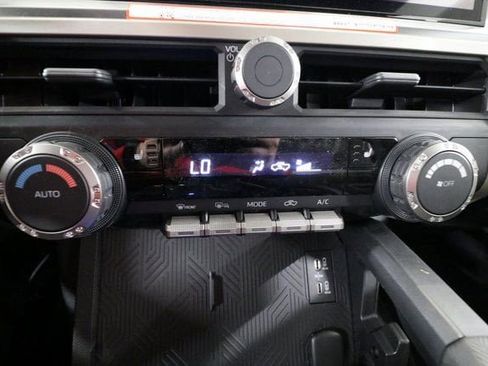 New 2025 Toyota Tacoma TRD Off-Road image 9