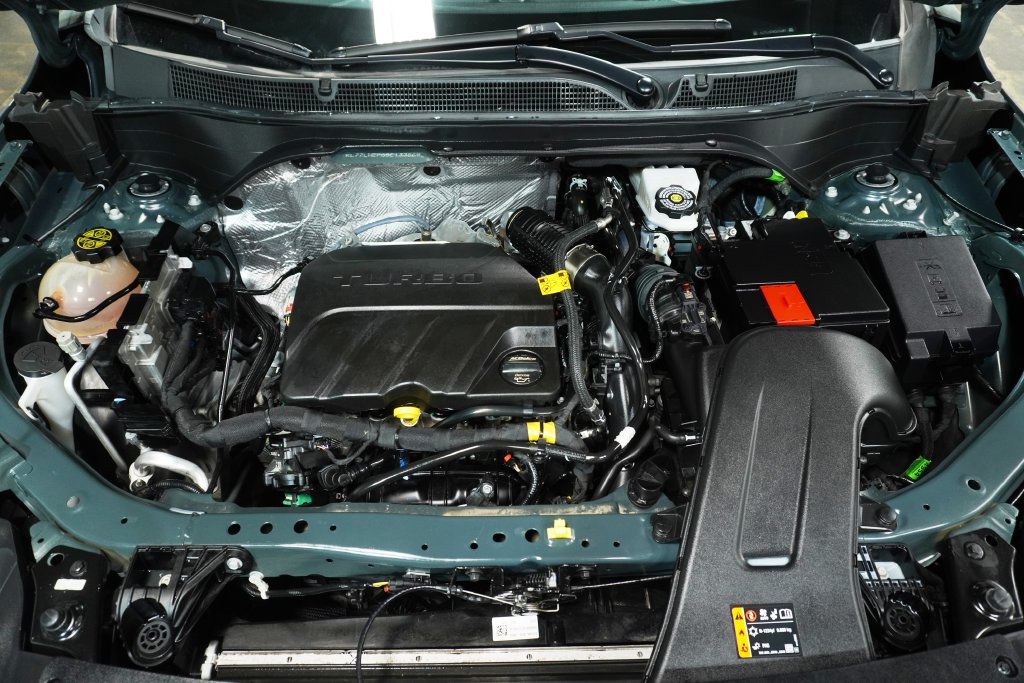 Used 2025 Chevrolet Trax LT w/ Driver Confidence Package FWD image 9