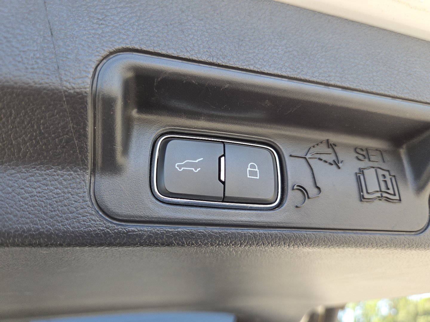 Used 2025 Ford Explorer ST w/ Sun And Sound Package RWD image 24