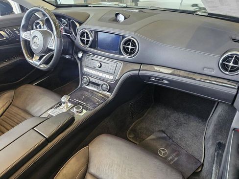 Used 2019 Mercedes-Benz SL 550 image 15