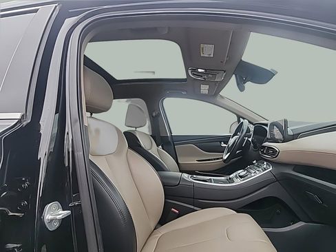 Used 2023 Hyundai Santa Fe SEL w/ Premium Package image 19