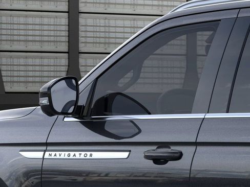 New 2025 Lincoln Navigator Reserve image 20