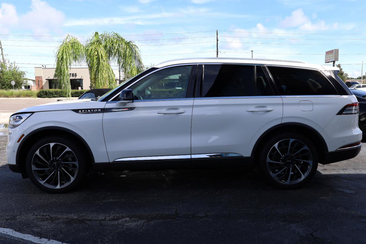 Used 2021 Lincoln Aviator Reserve w/ Equipment Group 202A AWD/4WD image 3