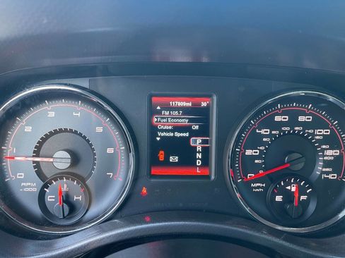 Used 2014 Dodge Charger SE image 21