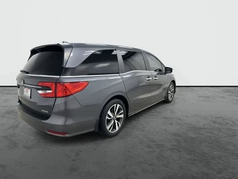Certified 2024 Honda Odyssey Touring image 4