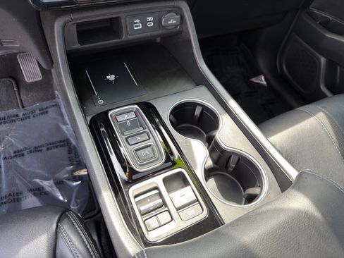 Used 2025 Honda Pilot Touring image 27